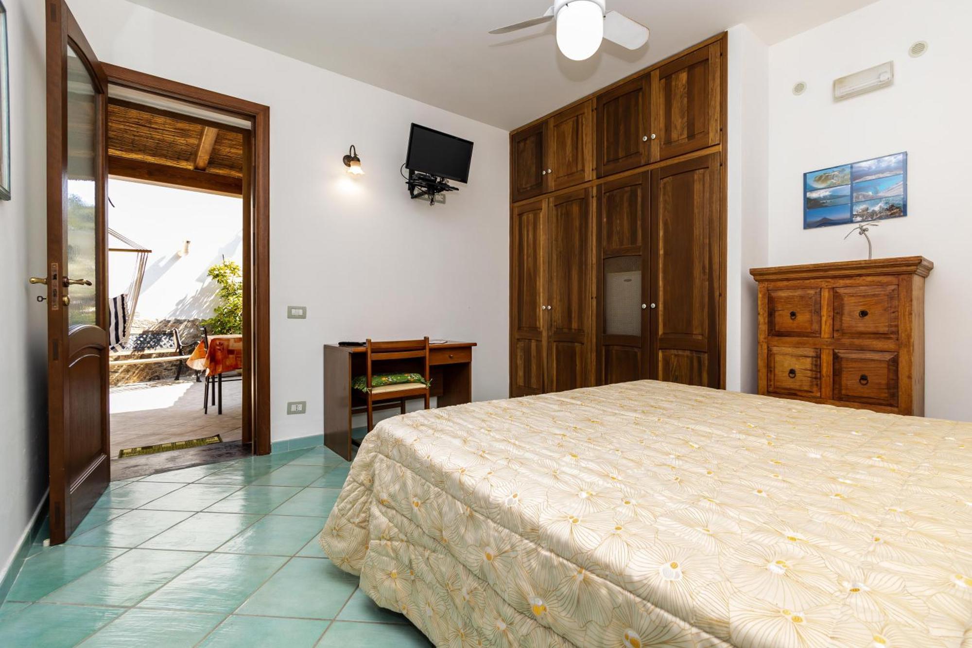 Lauricella Bed And Breakfast Lipari  Exterior photo